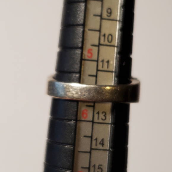 Sterling silver with CZ stone ring - Picture 9 of 12